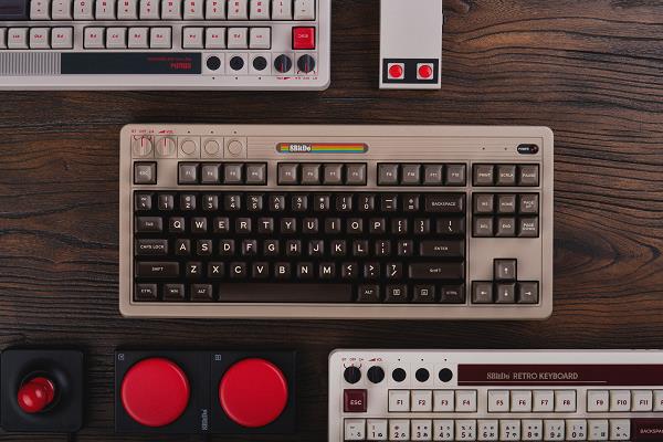 品：Retro87 C64 机械键盘PG电子八位堂发布旗下第二款键盘产(图5)